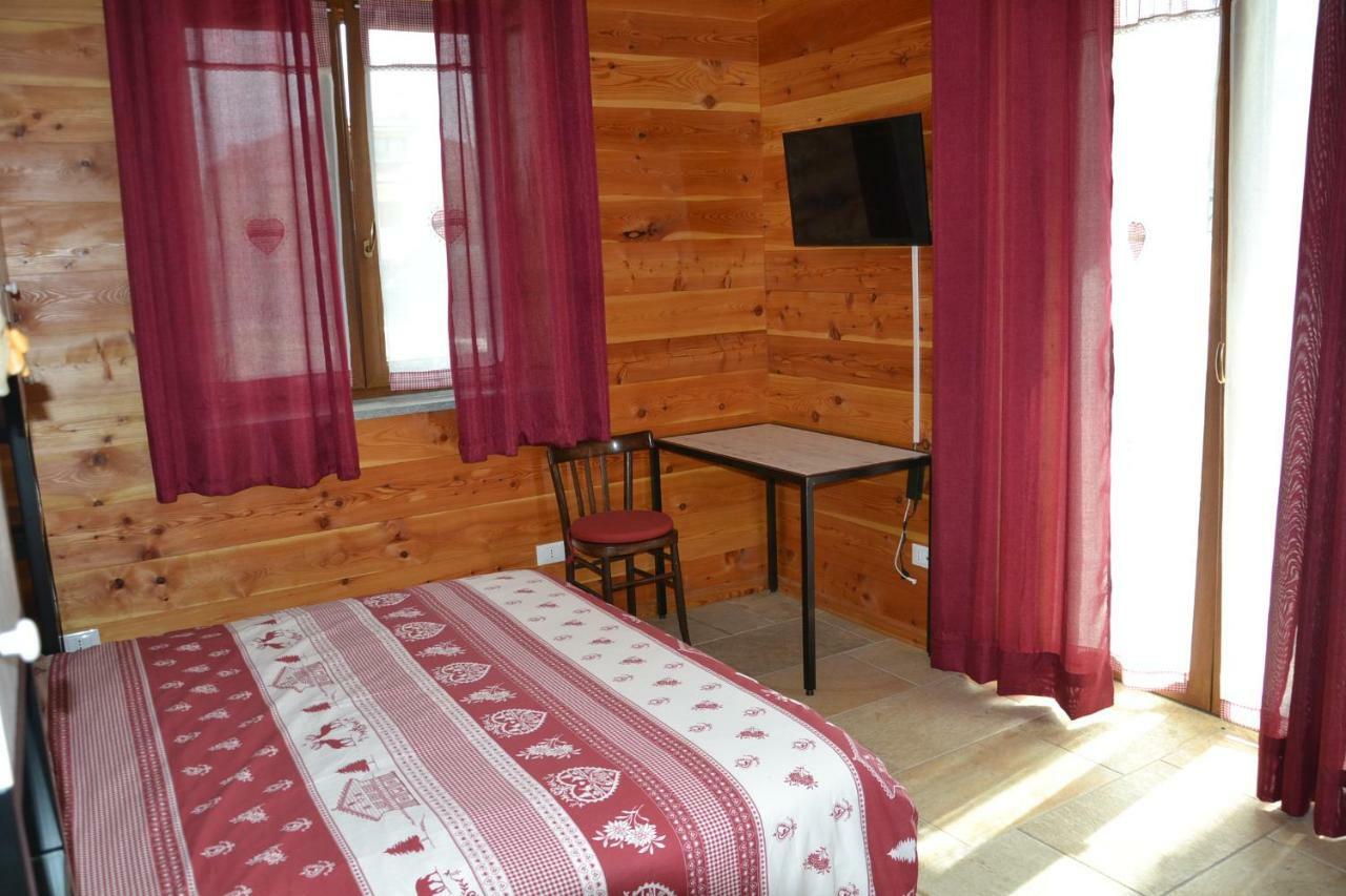 B&B L'Albero E Le Stelle Borgo San Dalmazzo Εξωτερικό φωτογραφία